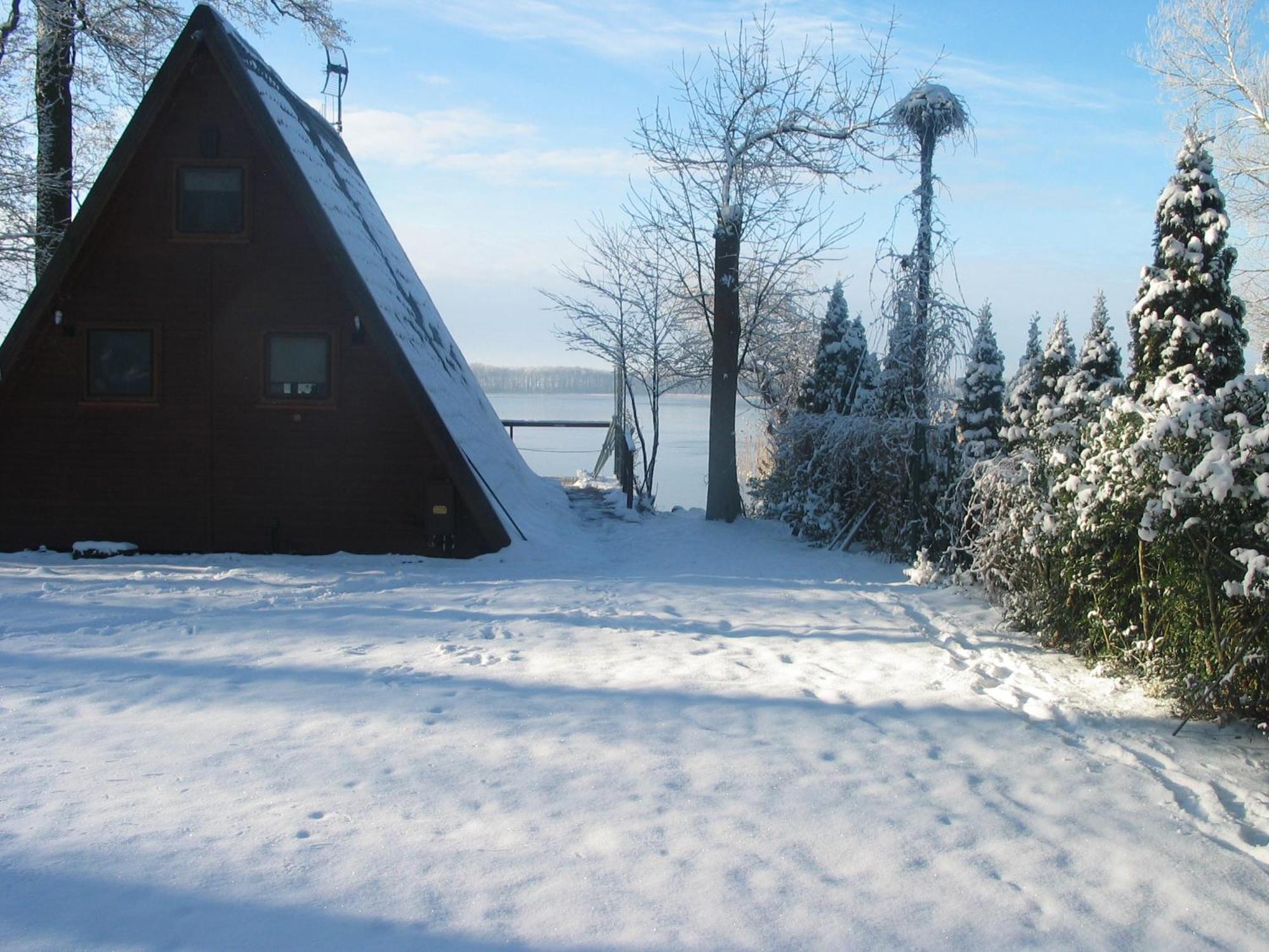 Domek Nad Jeziorem Drawsko Villa Czaplinek Exteriör bild