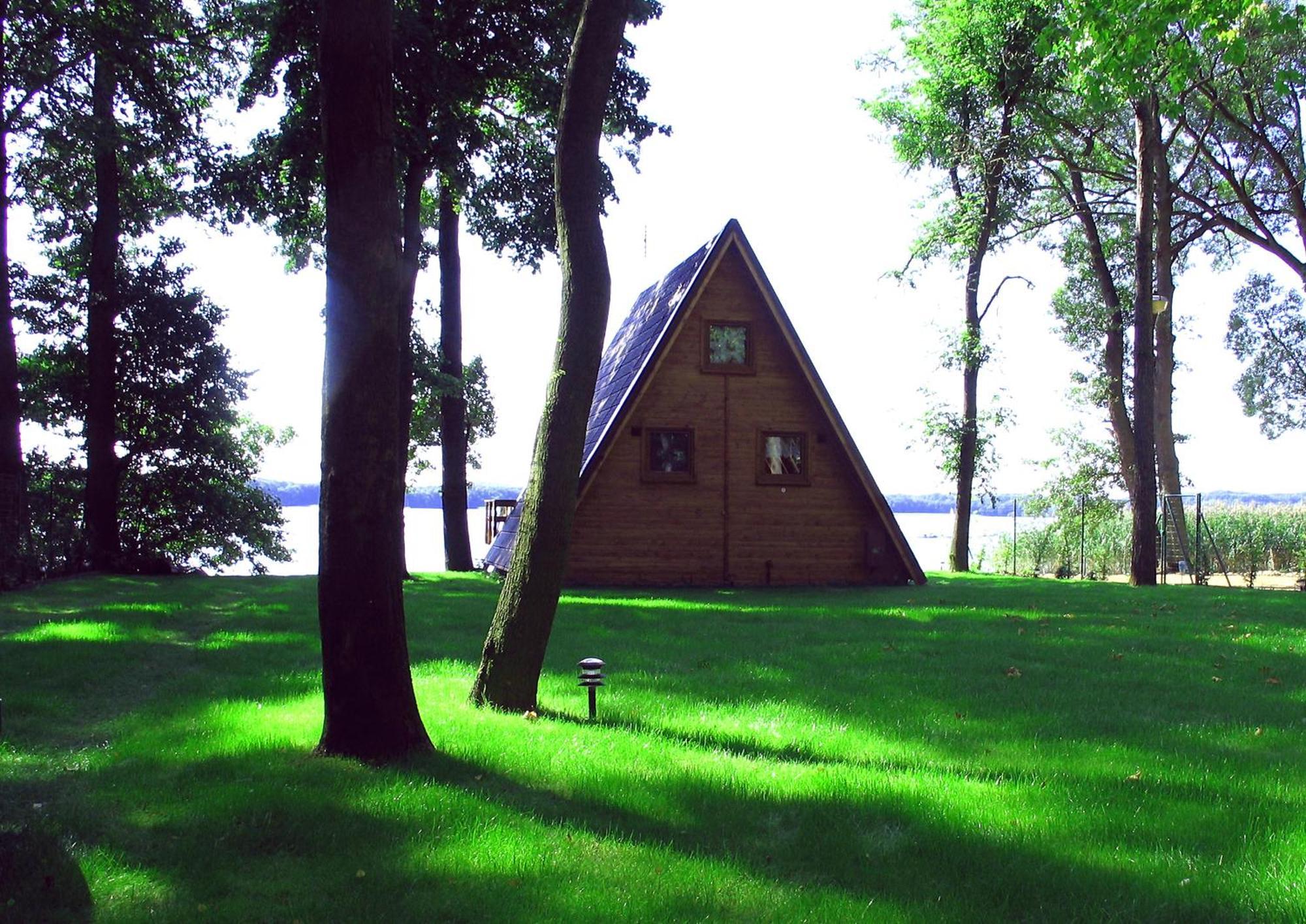 Domek Nad Jeziorem Drawsko Villa Czaplinek Exteriör bild